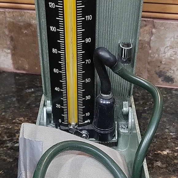 Waitch Blood Pressure Monitor Shygmomanometer - Picture 4 of 13